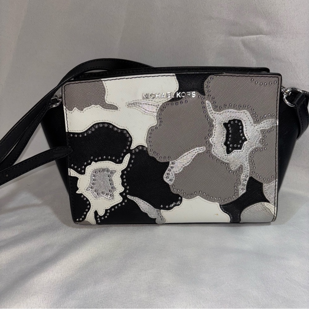 Michael Michael Kors Selma Messenger Satchel Crossbody Bag